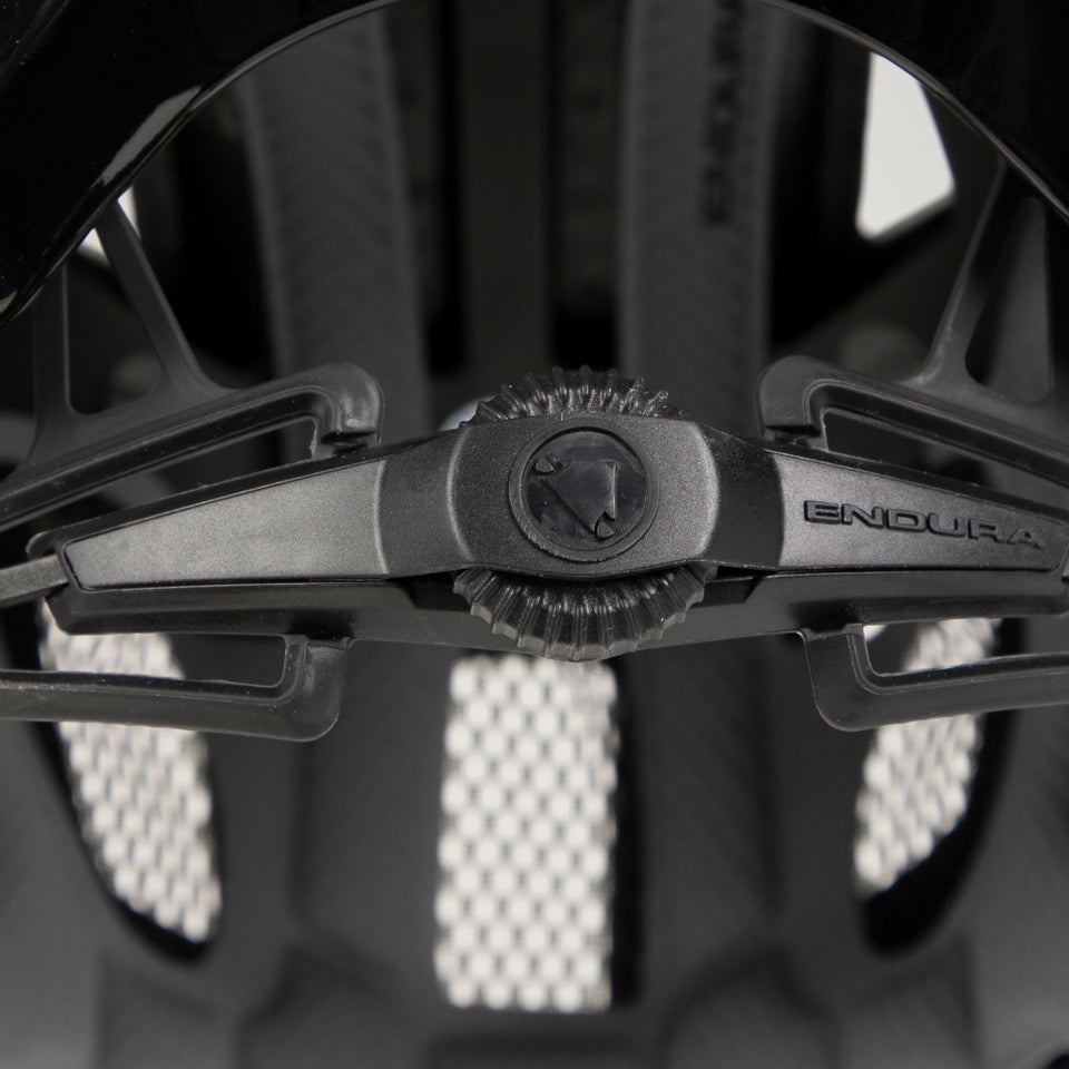 Endura Hummvee Plus MIPS Helmet
